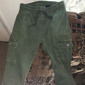 cargo pants - olive green